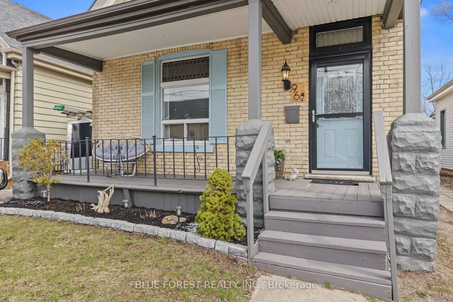 96 Dreaney Avenue photo 2