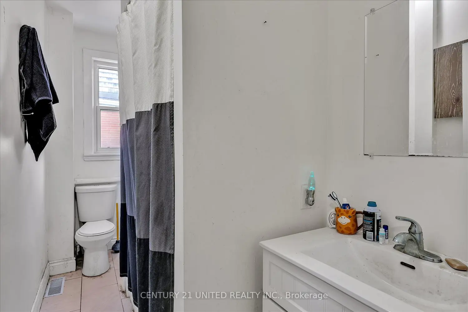 550 Aylmer Street photo 5