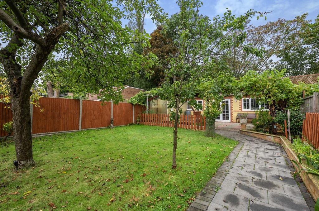 Additional image 14 of 5 bed semi-detached house for saleDelamere Road, Hayes UB4