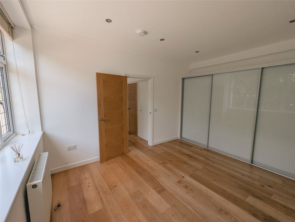 Additional image 12 of 1 bed flat for saleHaslemere, Surrey GU27