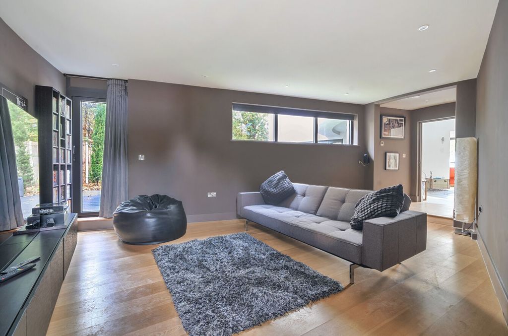 Additional image 14 of 5 bed detached house for saleNorth Shore Road, Hayling Island PO11