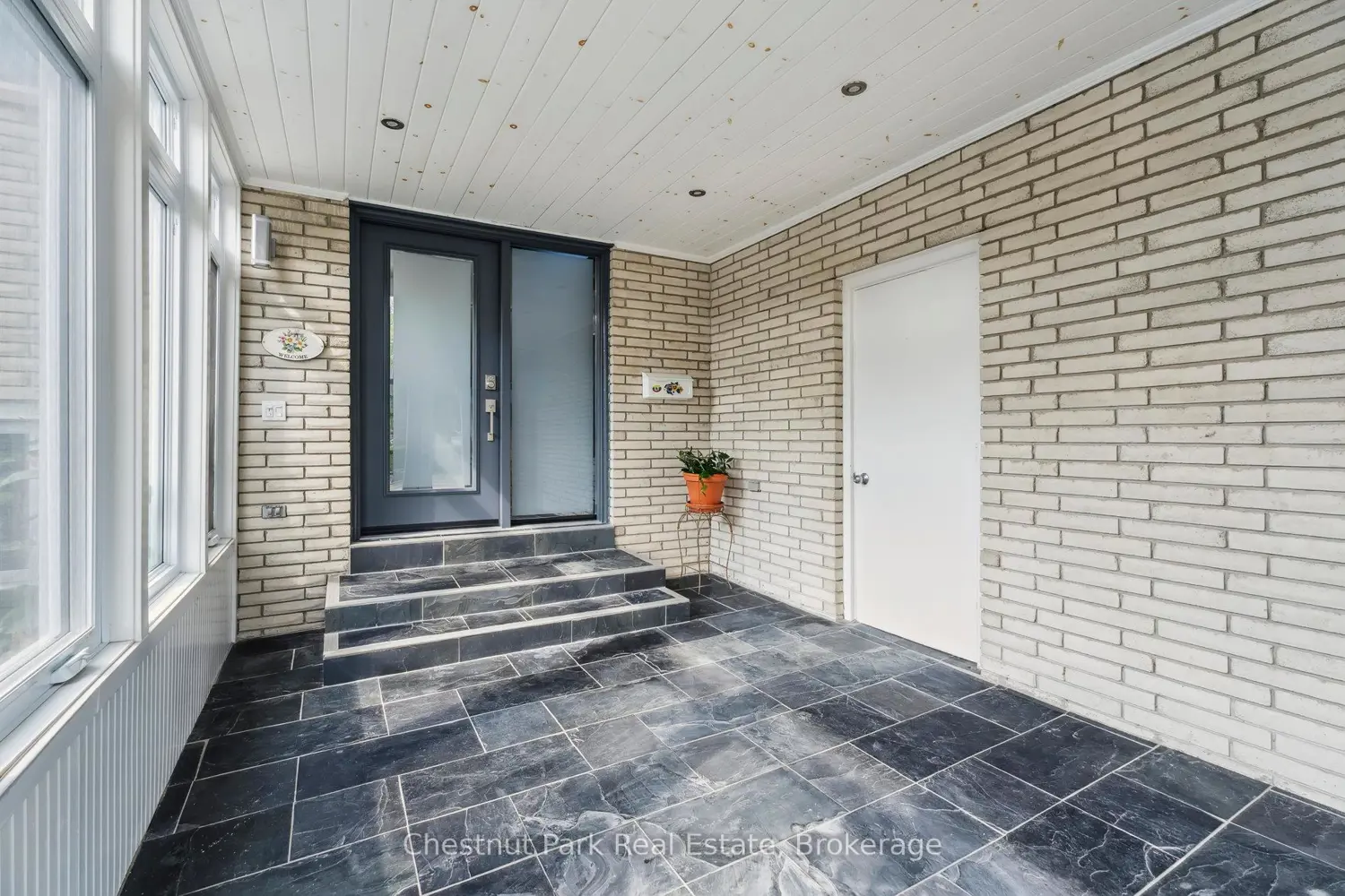 Additional image 3 of 16 Davies Crescent