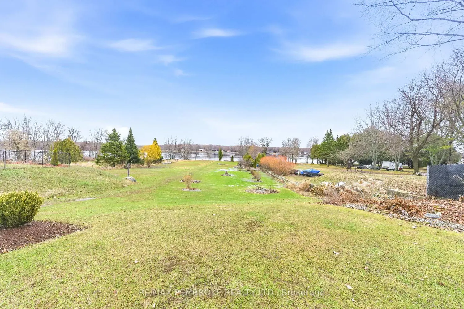 48 Lacroix Bay Road photo 3