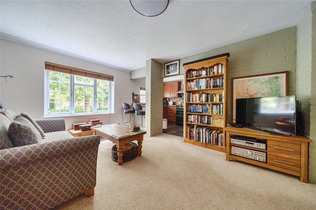 Additional image 2 of 1 bed flat for saleHindhead, Surrey GU26