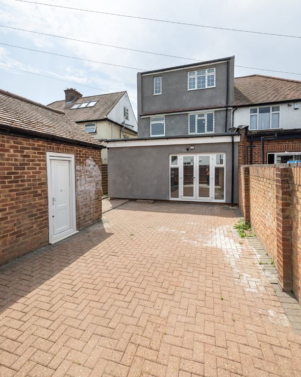 Additional image 27 of 5 bed semi-detached house for saleNelson Road, Hounslow TW3