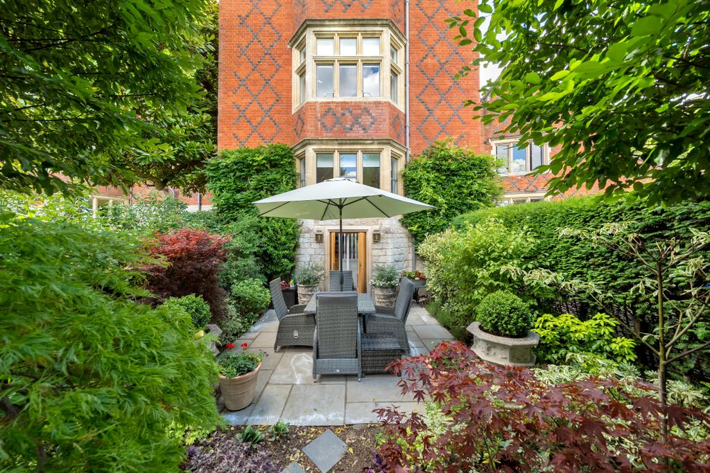 Additional image 21 of 3 bed flat for saleGoldings, Hertford SG14
