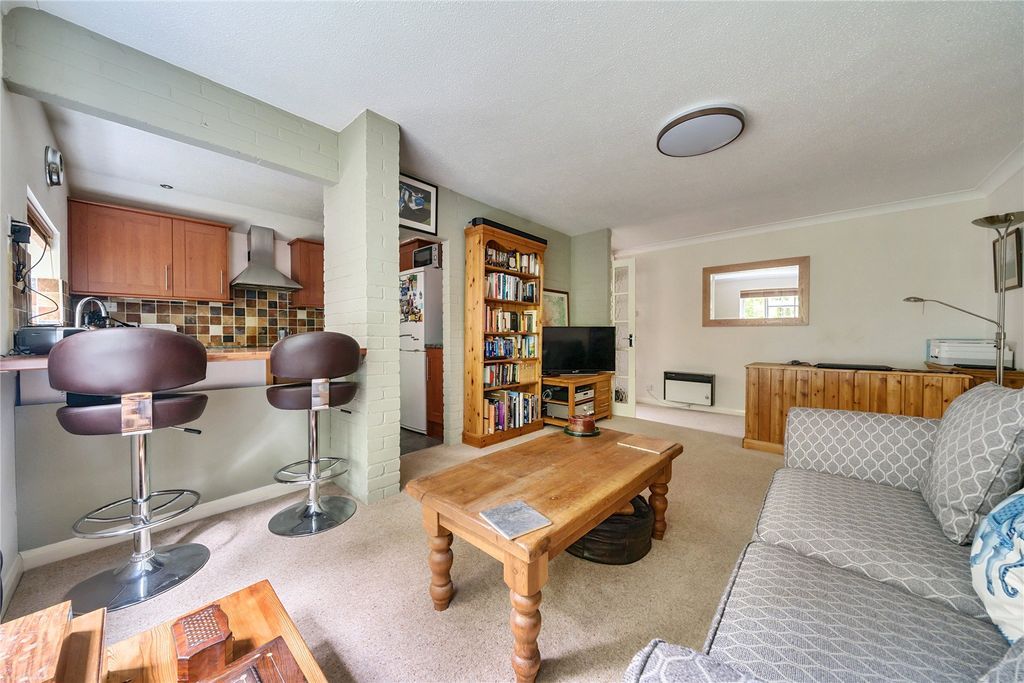 Additional image 3 of 1 bed flat for saleHindhead, Surrey GU26