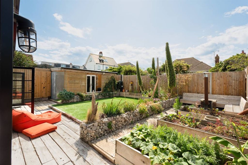 Additional image 2 of 3 bed detached bungalow for saleCentral Avenue, Herne Bay CT6