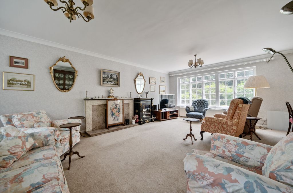 Additional image 6 of 4 bed detached house for saleParsons Lane, Hindhead, Surrey GU26
