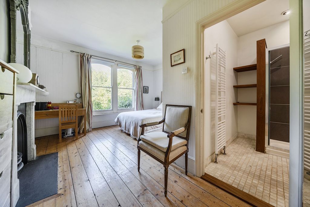 Additional image 11 of 4 bed detached house for saleKnox Road, Havant PO9