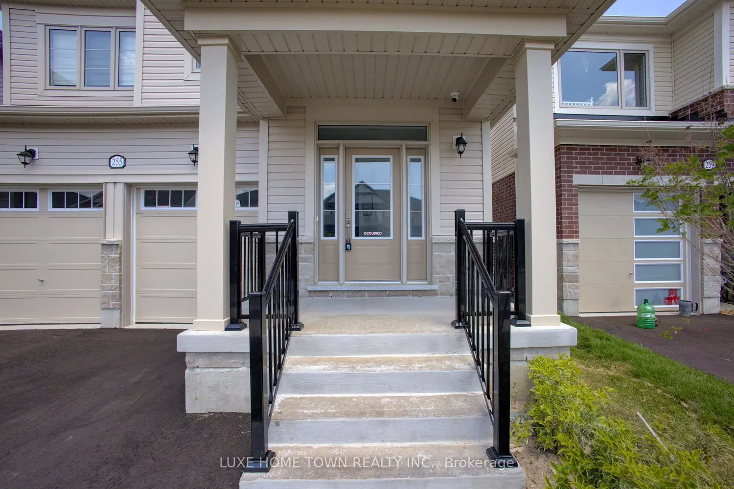 255 Rea Drive photo 2