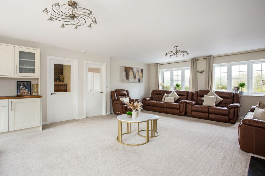 Additional image 7 of 5 bed detached house for saleHigh Road, Waterford, Hertford SG14