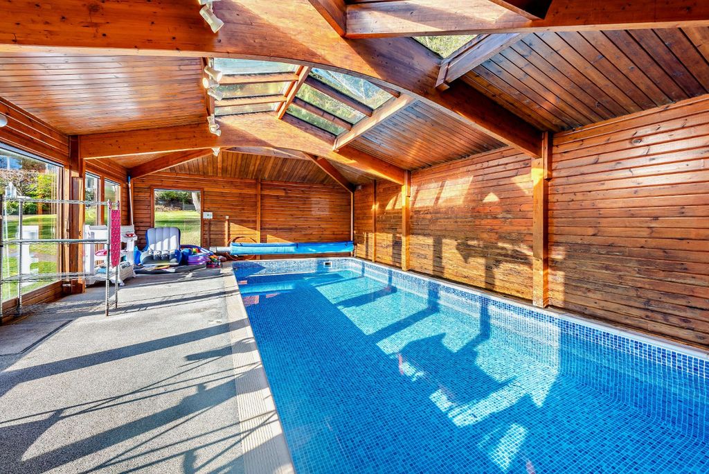 Additional image 20 of 5 bed detached house for saleFarnham Lane, Haslemere, Surrey GU27