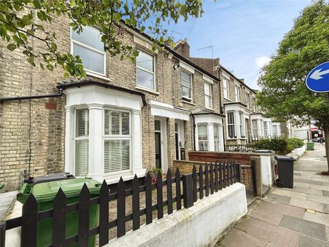 Delorme Street, London W6, Studio to rent