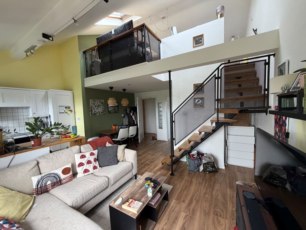 Additional image 10 of 3 bed flat for saleSkircoat Moor Road, Halifax HX3