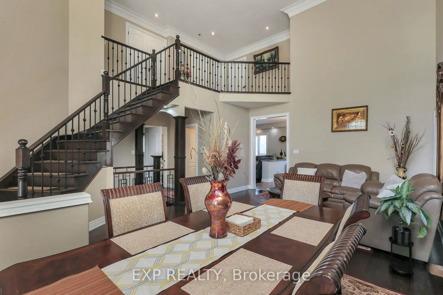 254 Rymal Road photo 2