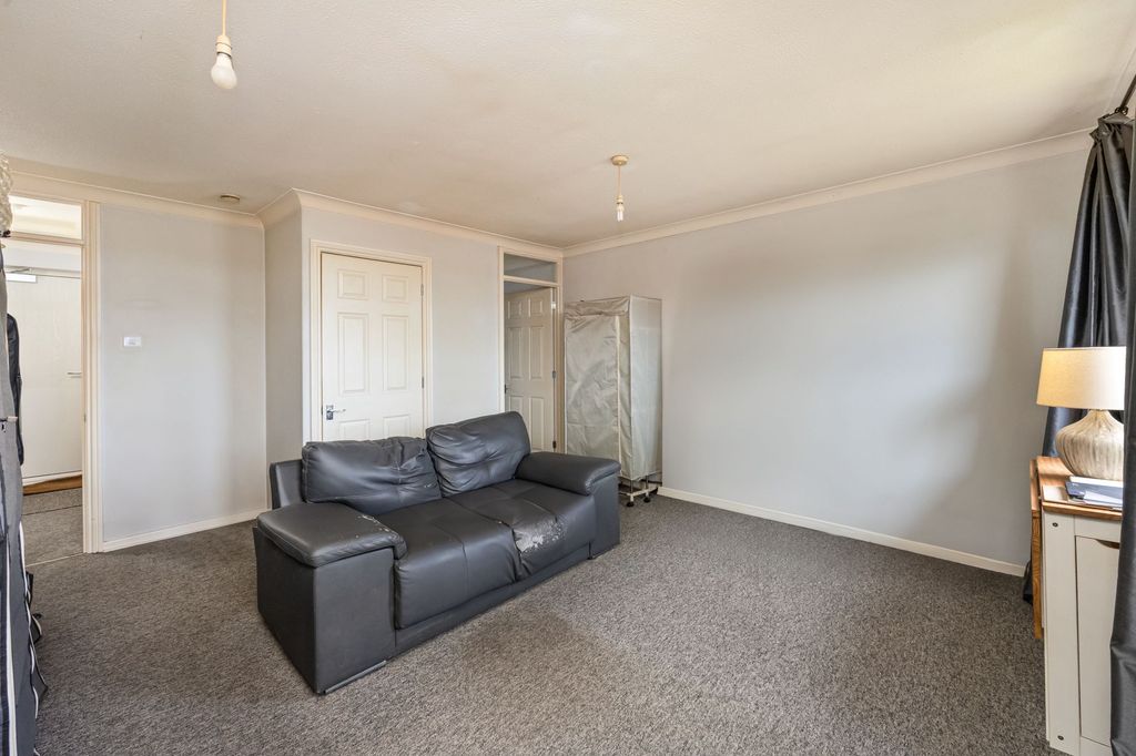 Studio for saleTowers Road, Upper Beeding BN44 photo 2