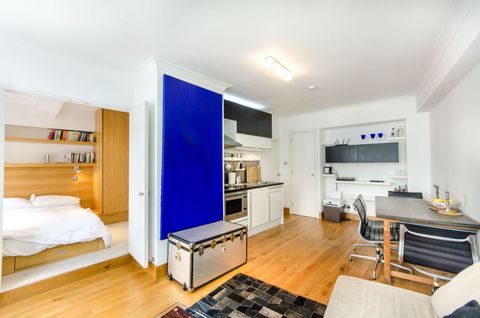 Sloane Avenue, Chelsea, London SW3