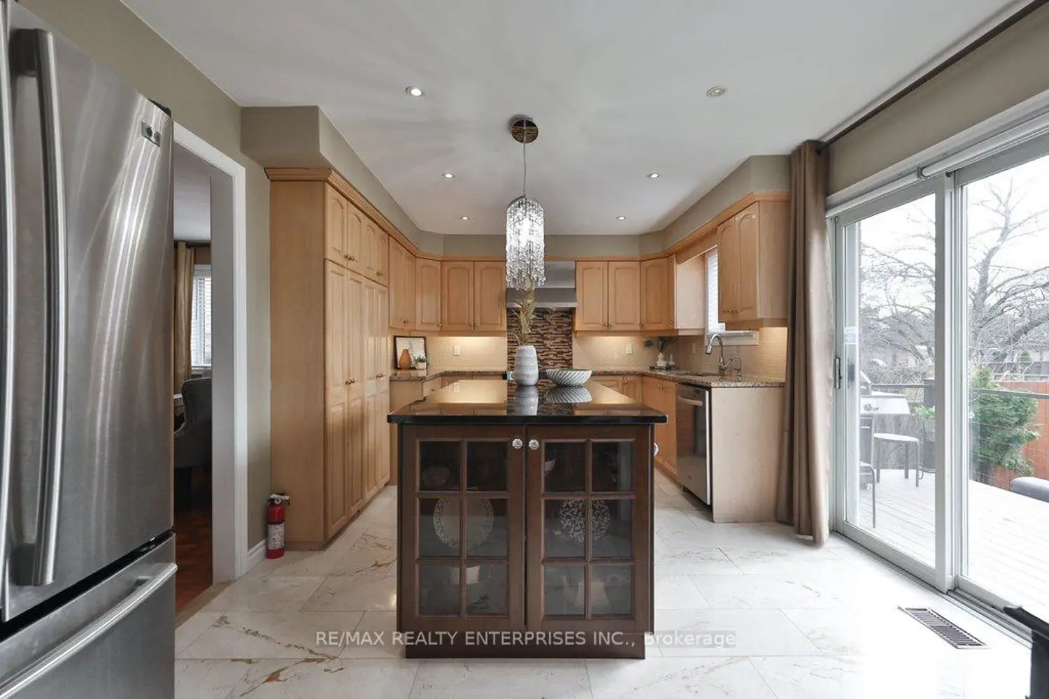 3022 Dalehurst Drive photo 5