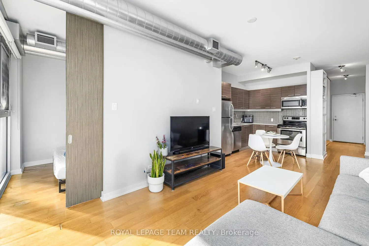 Additional image 11 of 354 Gladstone Avenue 318