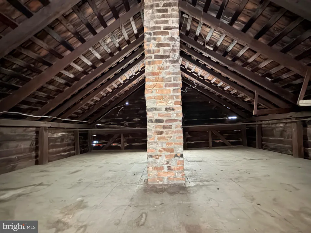 18 E Main Street, Newville, PA 17241