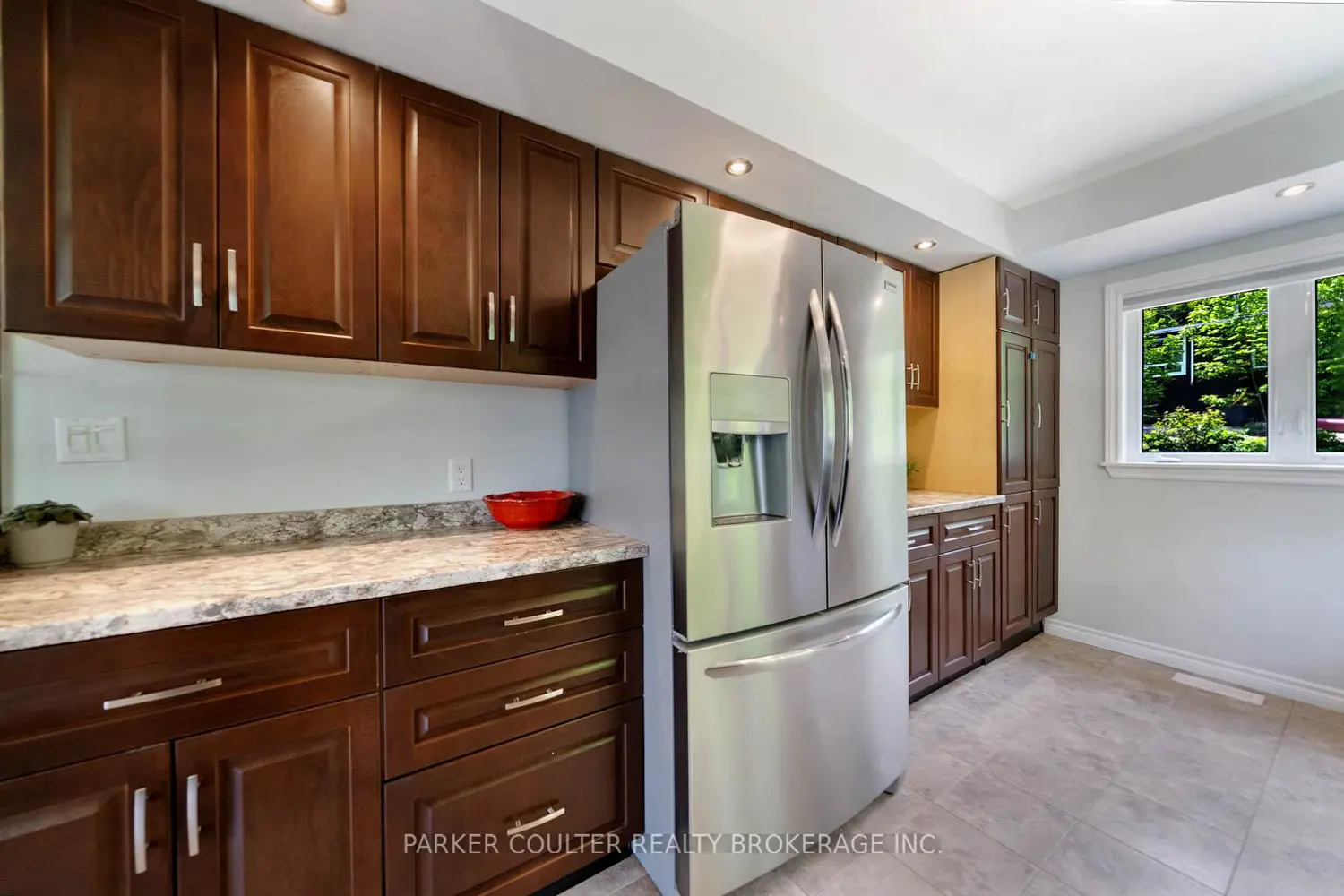 1033 Harvest Moon Lane photo 4