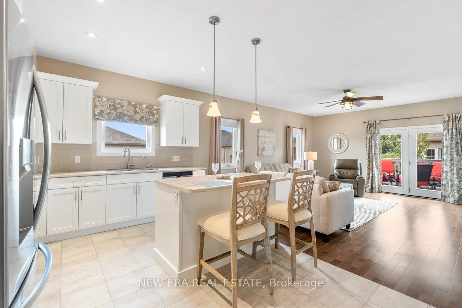 17 Dorchester Drive photo 3