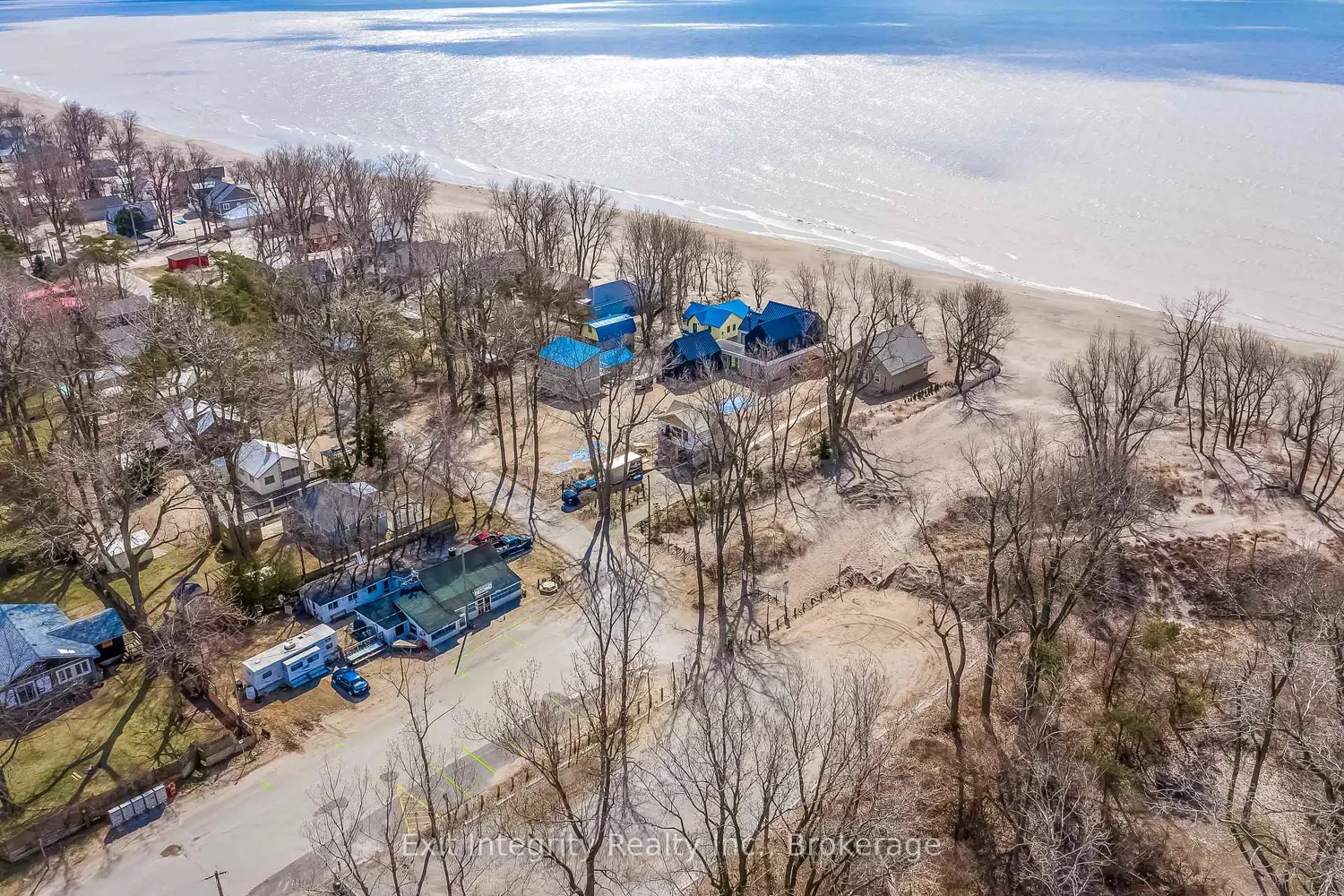 2 Beach Avenue photo 4
