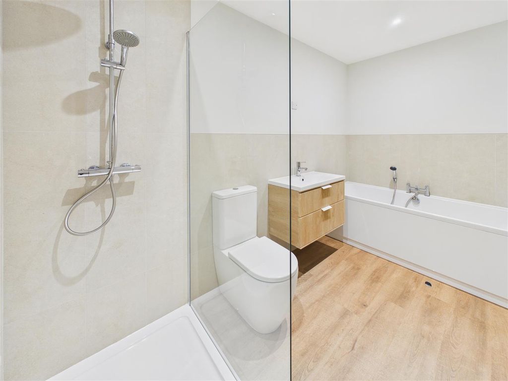 Additional image 26 of 4 bed town house for saleCliff Road, Hessle HU13