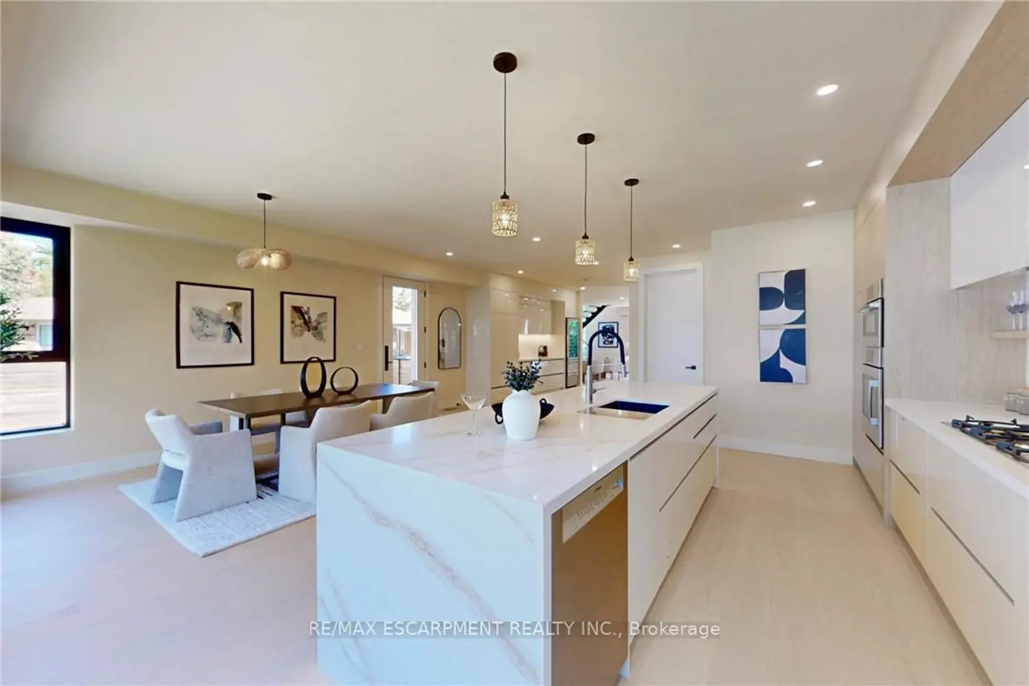 28 Dunsmore Gardens photo 3