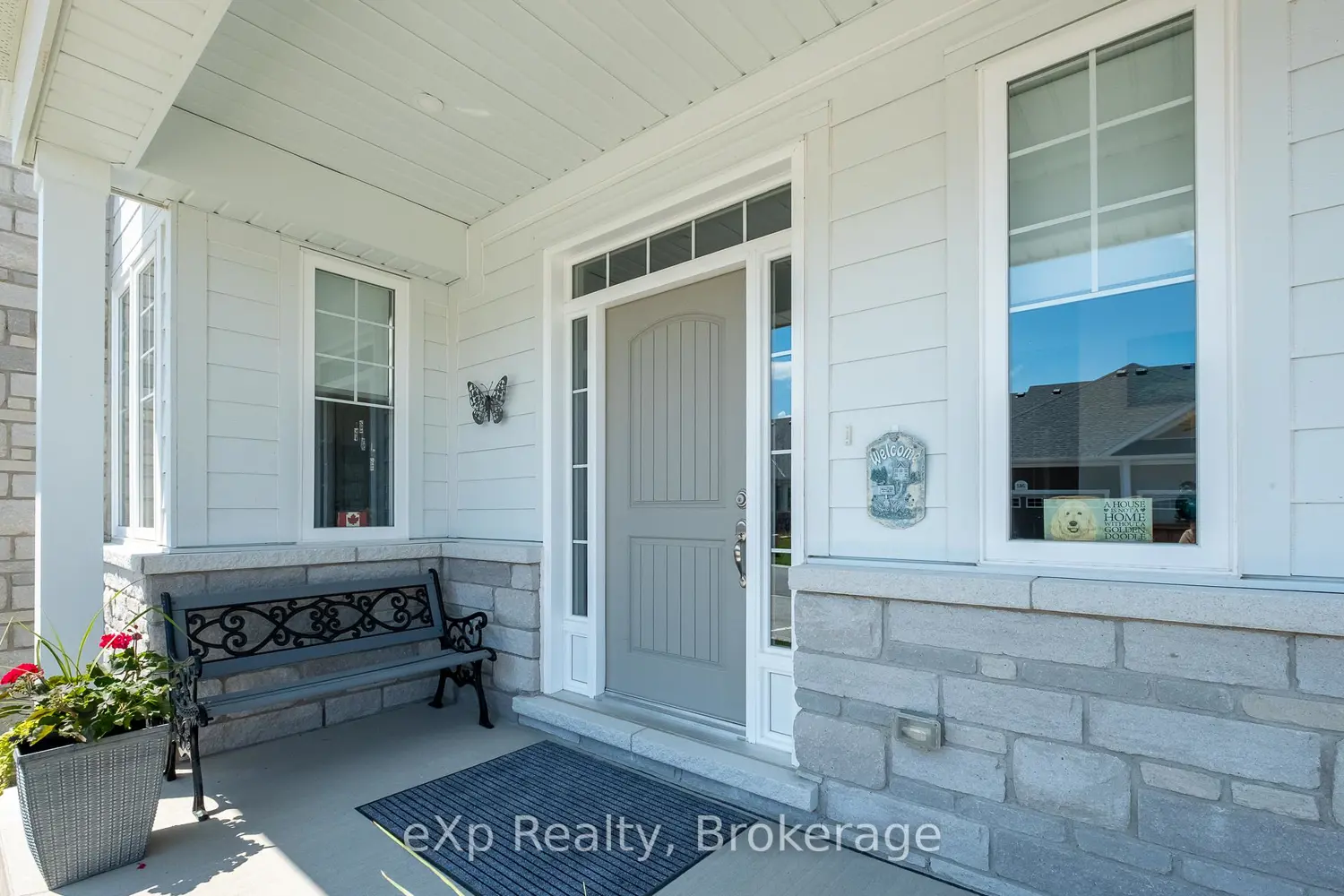 300 Sandpiper Lane photo 4