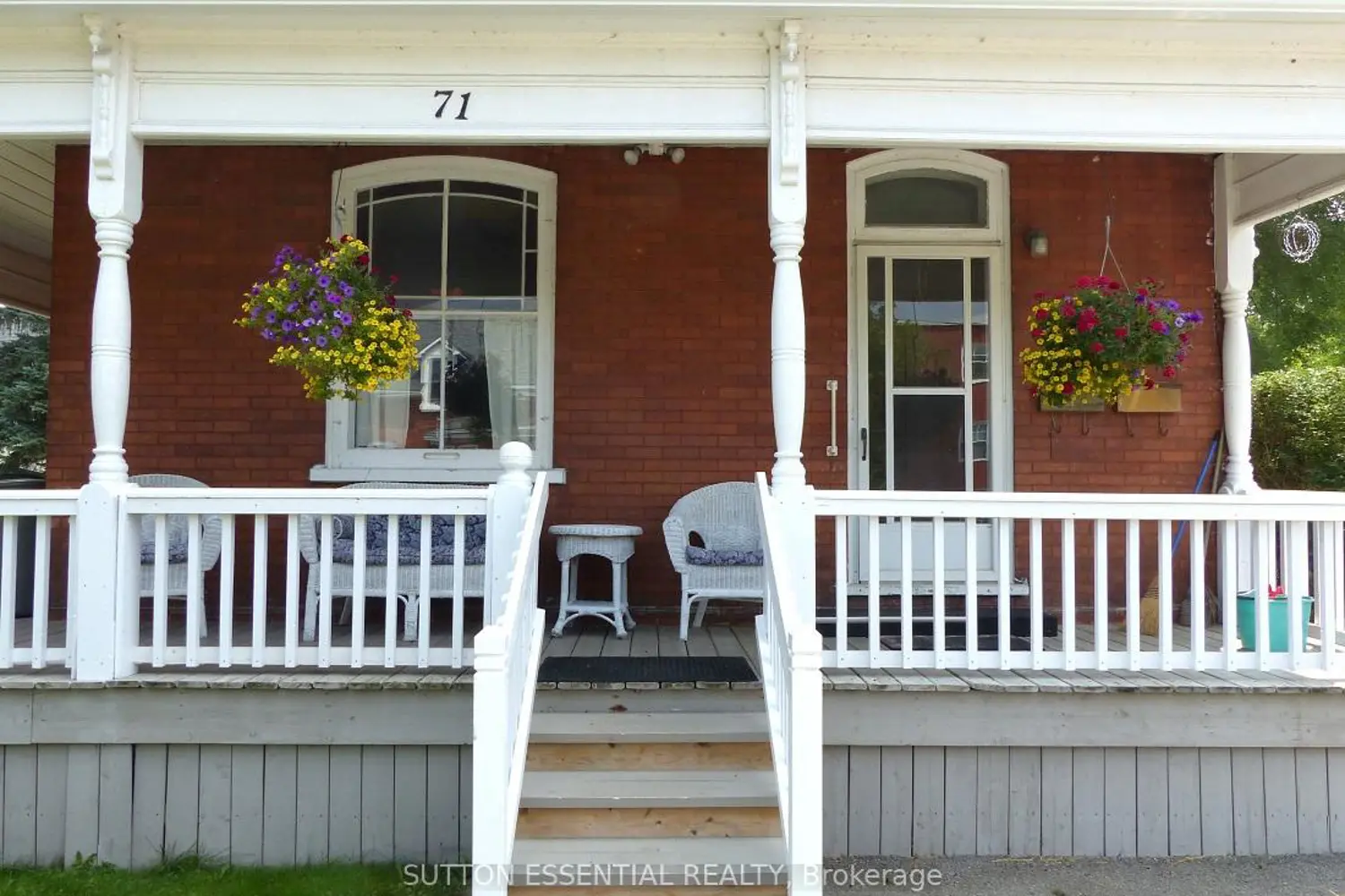 71 Russell Street photo 3