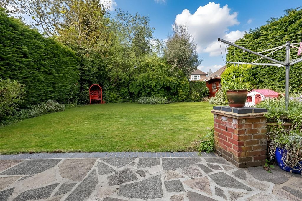 Additional image 25 of 6 bed detached house for saleErnest Road, Emerson Park RM11
