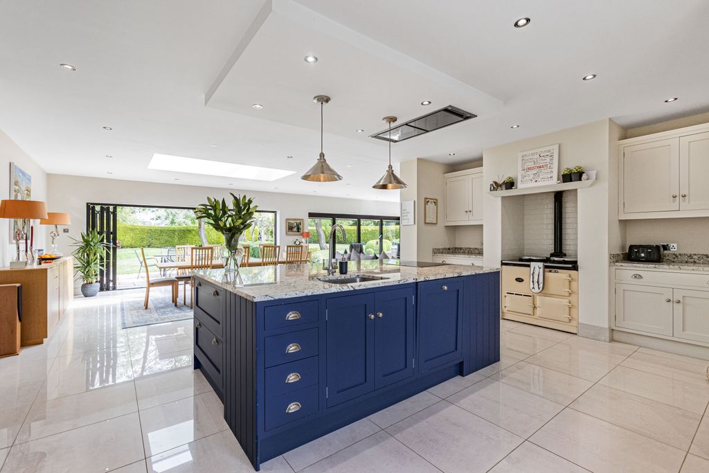 Additional image 2 of 6 bed detached house for saleMangrove Lane, Hertford, Hertfordshire SG13