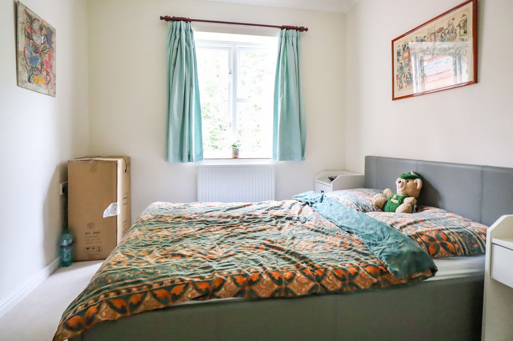 Additional image 7 of 2 bed flat for saleSun Lane, Harpenden AL5