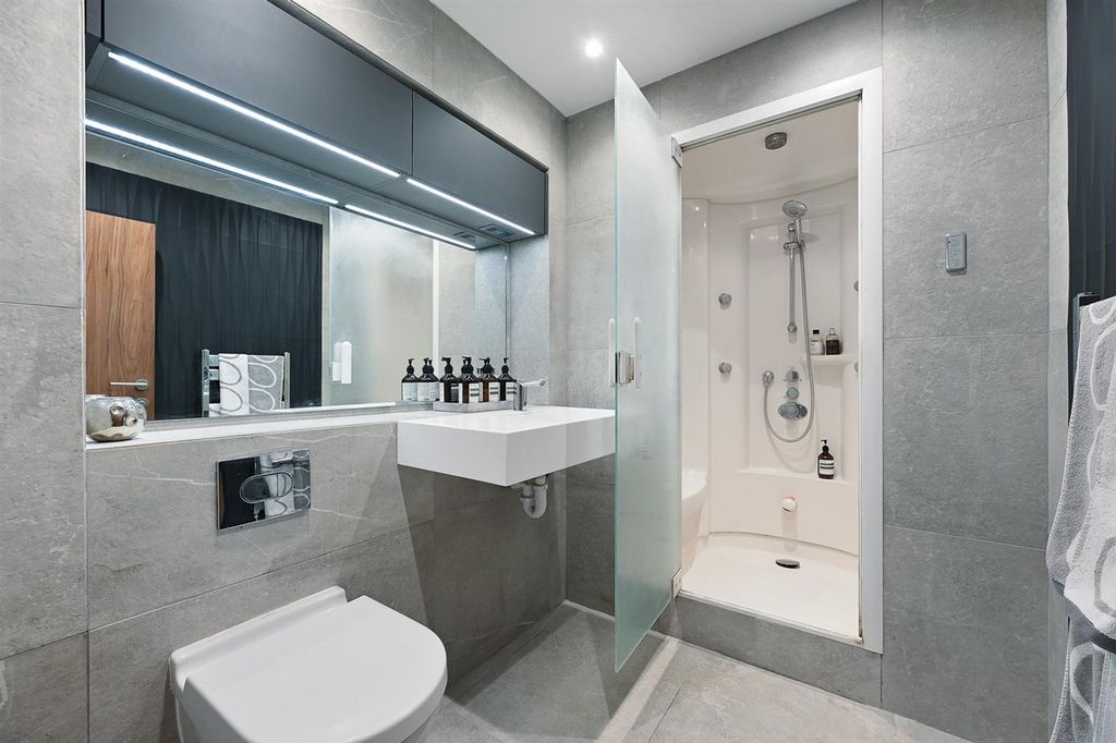 Additional image 14 of 3 bed flat for saleWest Hill, Harrow HA2