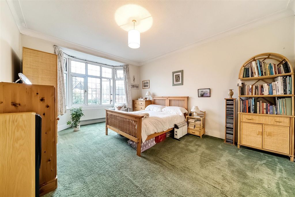 Additional image 11 of 4 bed detached house for saleChurch Road, Hayes UB3