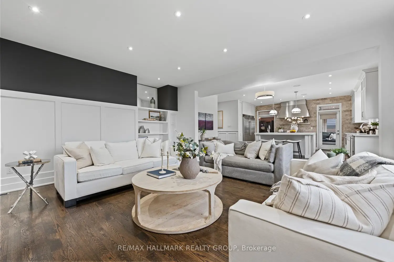 91 Shaughnessy Crescent photo 4
