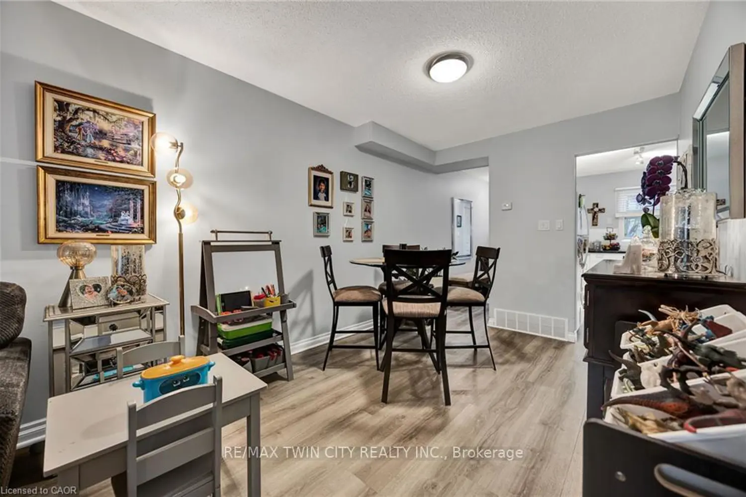 Additional image 6 of 655 Albert Street C