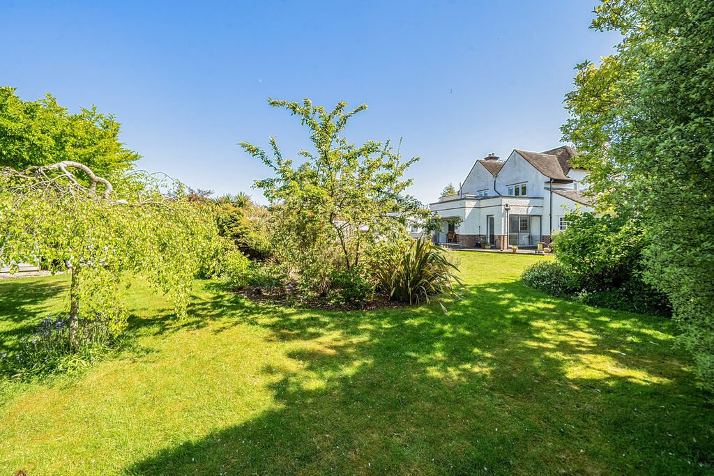 Additional image 5 of 4 bed detached house for saleSt Catherines Road, Hayling Island PO11