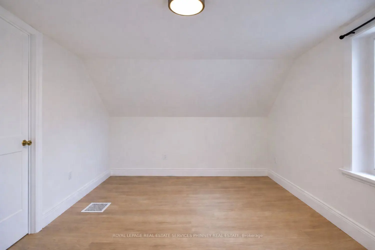 88 Chestnut Avenue photo 3