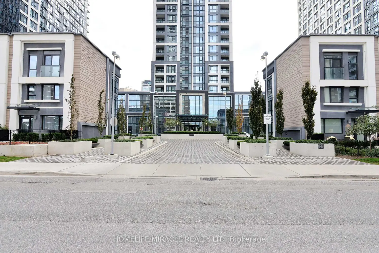5 Mabelle Avenue 1732