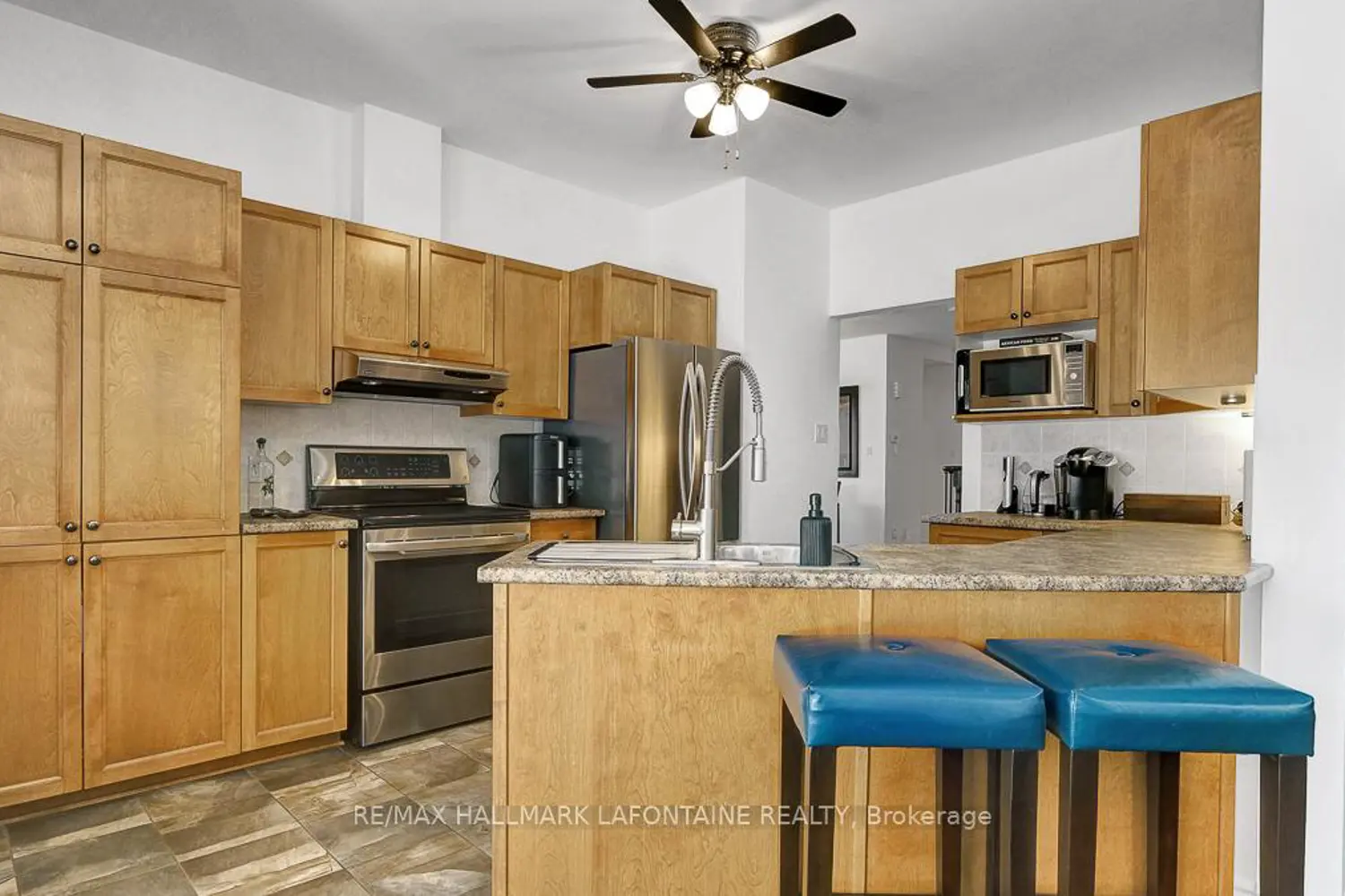 Additional image 3 of 315 Rustic Hills Crescent