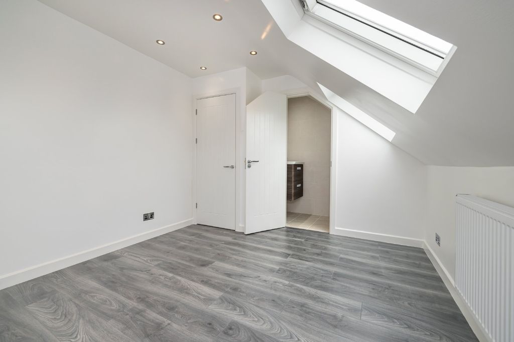 Additional image 23 of 5 bed semi-detached house for saleNelson Road, Hounslow TW3