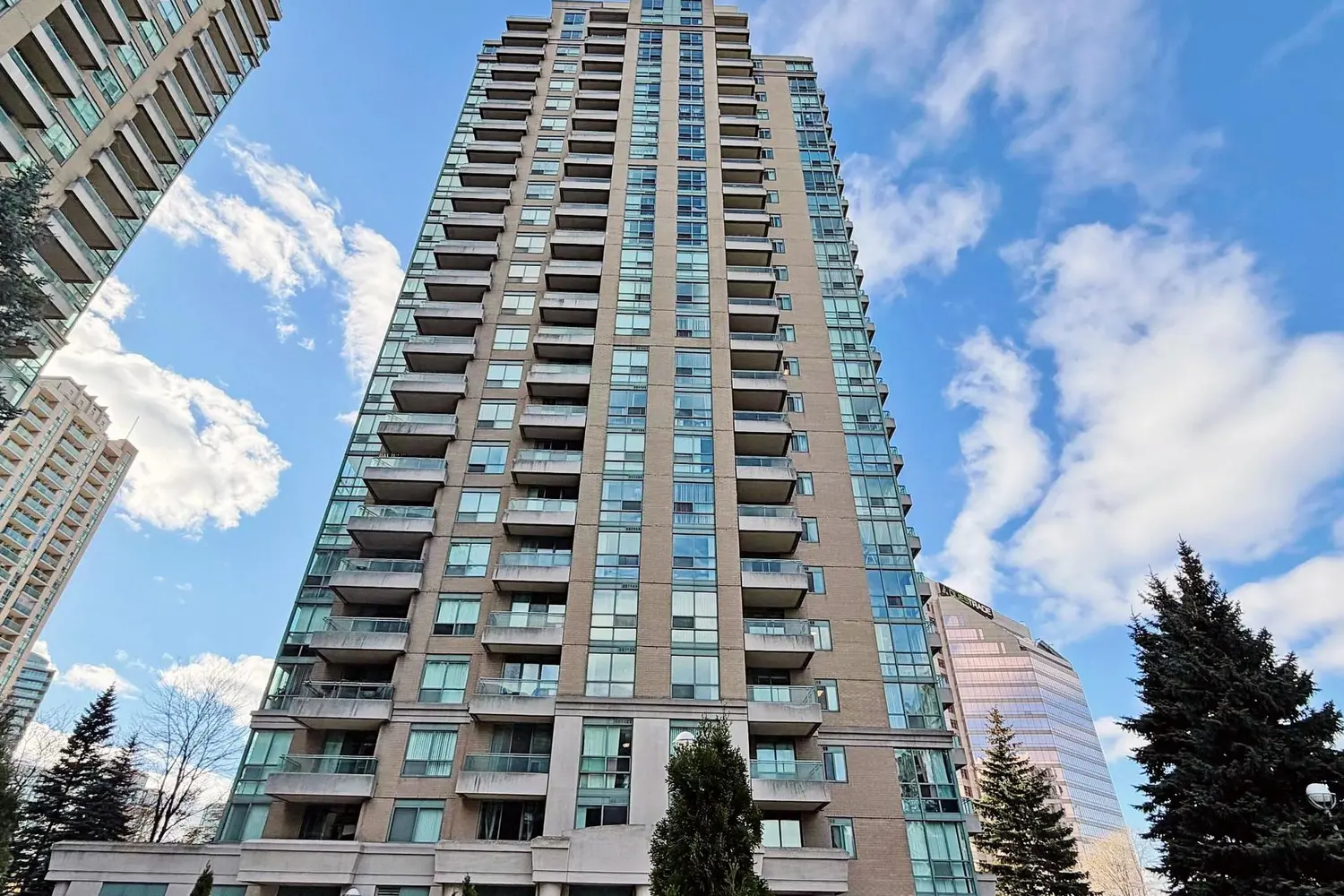 1 Pemberton Avenue 306