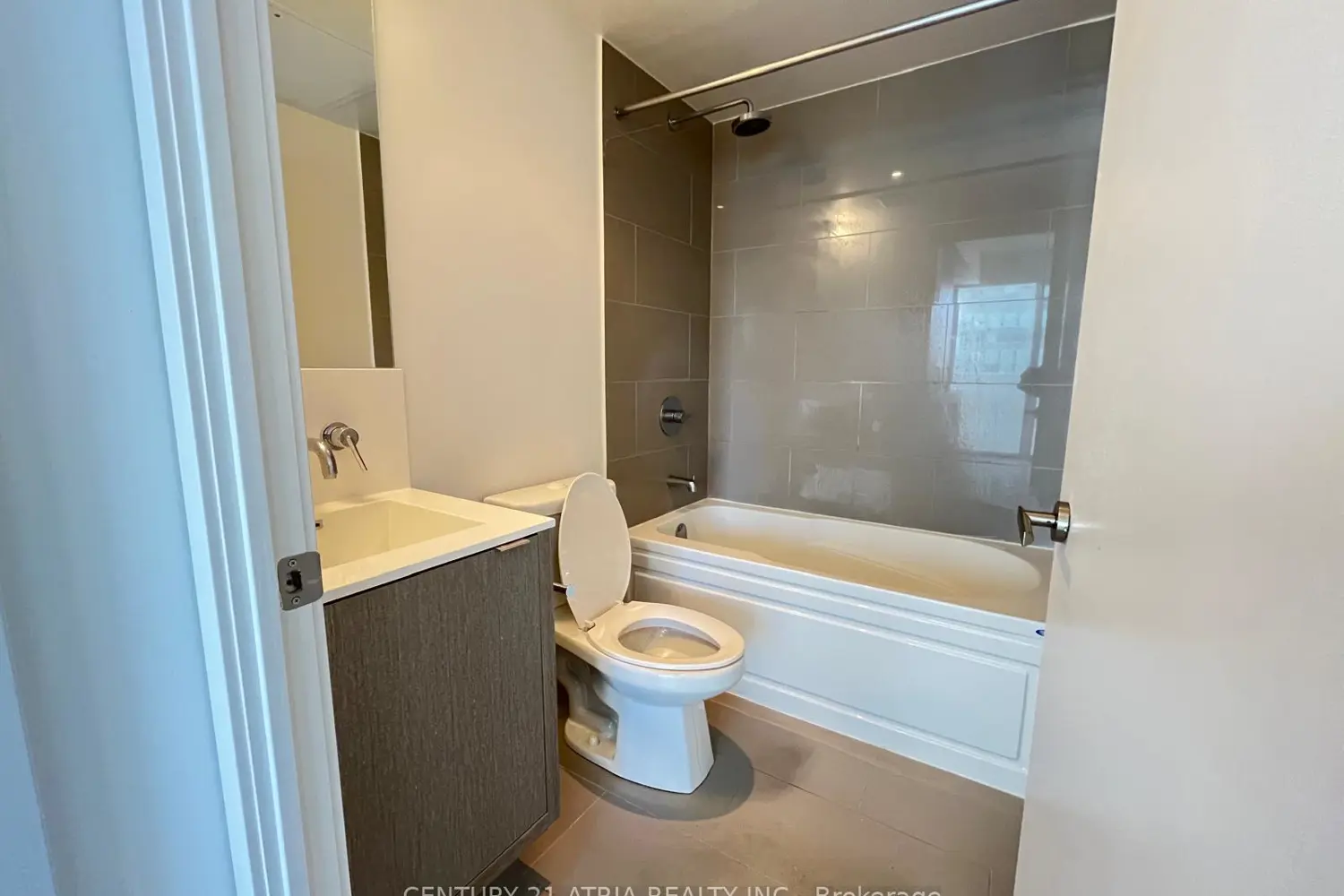 88 Harbour Street 3611 photo 5