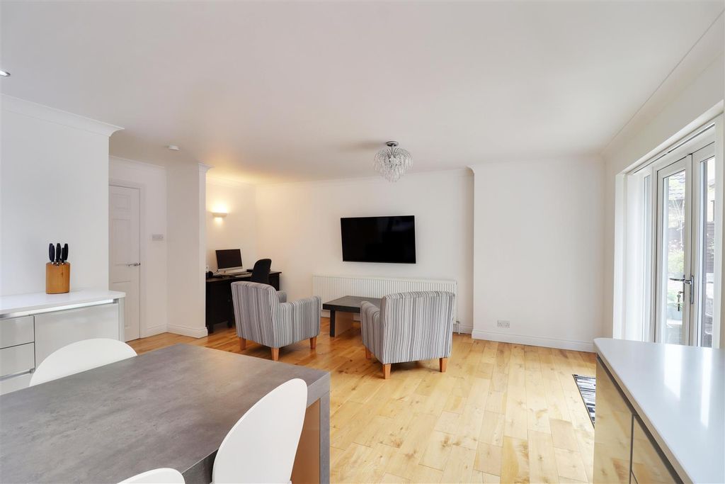 Additional image 3 of 5 bed detached bungalow for saleTall Trees, Hessle HU13