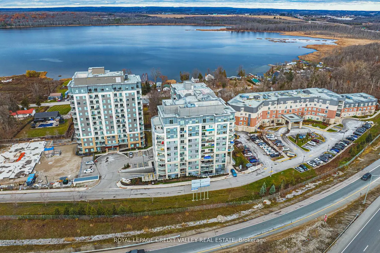 58 Lakeside Terrace 317