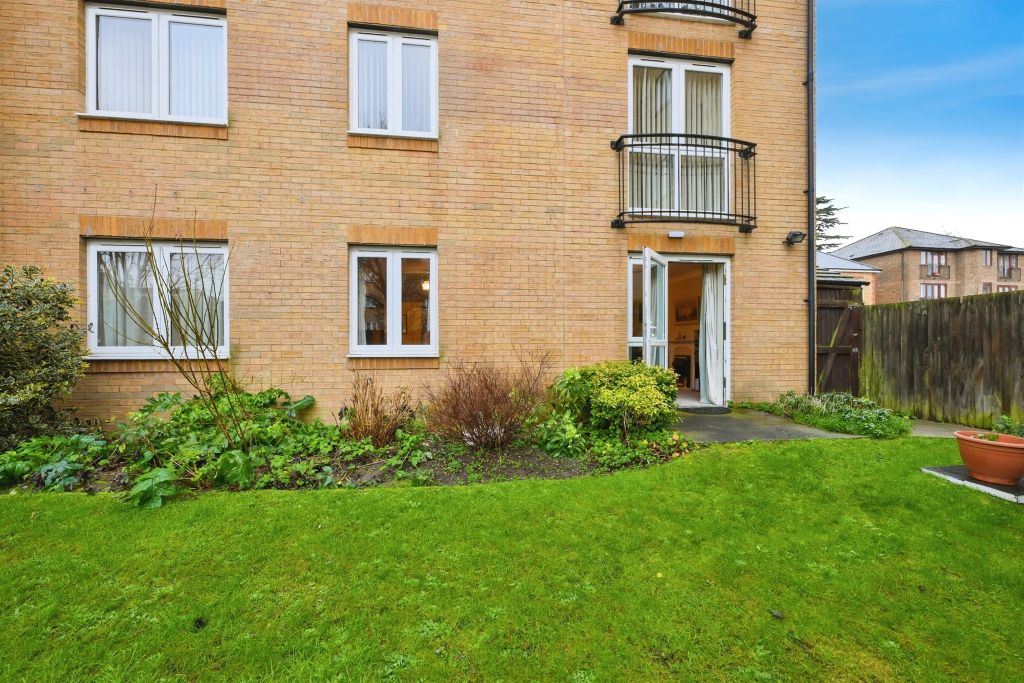 Additional image 15 of 2 bed flat for saleBrocket Road, Hoddesdon EN11