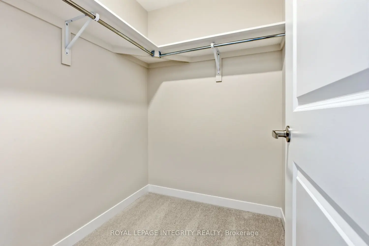 Additional image 10 of 418 Les Emmerson Drive
